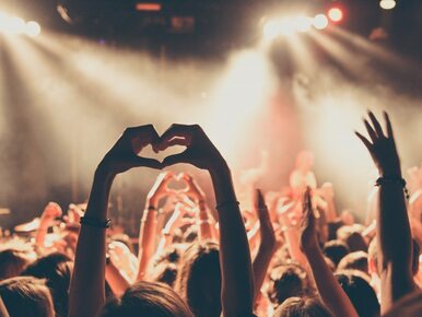 Tomaldo Banjo typowany na nową gwiazdę Sylwestra TVP. Twórcy memów mają...